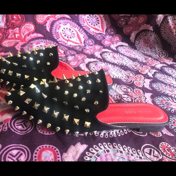 AZALEA WANG STUDDED MULE SIZE 7 - Picture 8 of 8